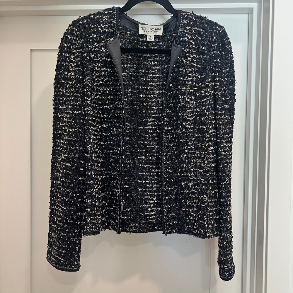 St. John Evening Navy Black and Cream Zip Front Jacket Size 8